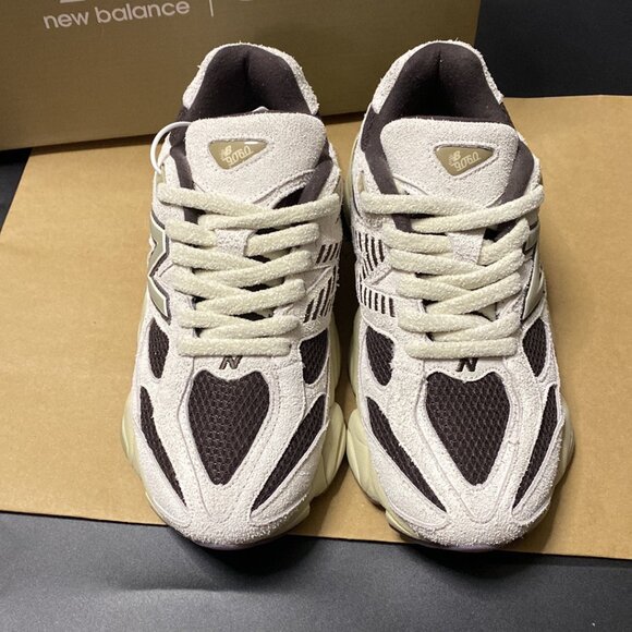 New Balance U9060SYD Sneaker - Picture 3 of 9